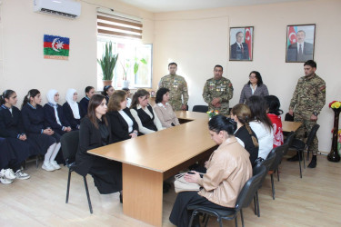 "Vətən müharibəsi qəhrəmanları ilə bir gün" adlı vətənpərvərlik mövzusunda tədbir keçirilmişdir