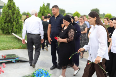 Şəhid Tağıyev Elzamin Eyvaz oğlunun xatirəsi anılıb