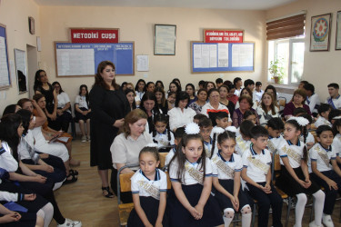 Xocavənd Rayon İcra Hakimiyyətinin başçısı Eyvaz Hüseynov "Son zəng" mərasimində iştirak edib.