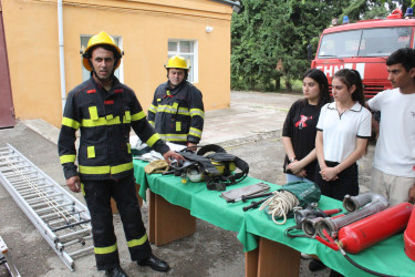 Uşaq Səfirlər Məclisinin yerli nümayəndəsinin təşəbbüsü ilə Yanğından Mühafizə Bölməsinə şagirdlərin ekskursiyası təşkil olunub.