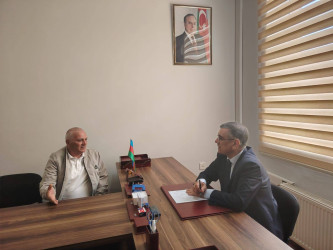 Xocavənd Rayon İcra Hakimiyyətinin başçısı Eyvaz Hüseynov növbəti vətəndaş qəbulu keçirib