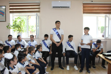 Xocavənd Rayon İcra Hakimiyyətinin başçısı Eyvaz Hüseynov "Son zəng" mərasimində iştirak edib.