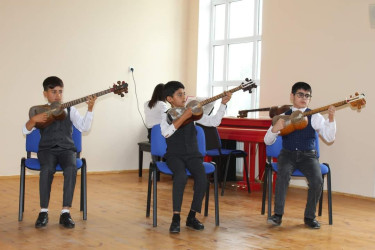 Ümummilli lider Heydər Əliyevin anadan olmasının 101-ci ildönümünə həsr olunmuş konsert keçirilib