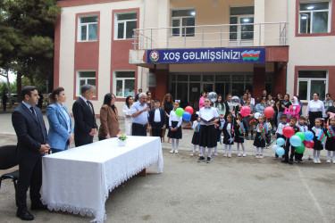 Xocavənd Rayon İcra Hakimiyyətinin başçısı Eyvaz Hüseynov Bilik Günü münasibətilə keçirilən tədbirdə iştirak edib
