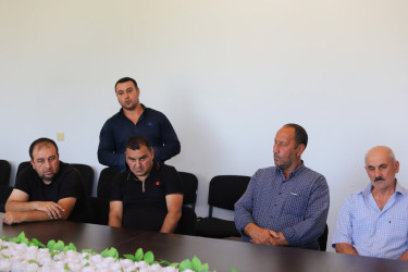 Xocavənd Rayon İcra Hakimiyyətinin başçısı Eyvaz Hüseynov növbəti vətəndaş qəbulu keçirib