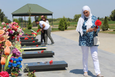 Vətən Müharibəsi Qəhrəmanı, şəhid Anar Əliyevin ailəsi Xocavənd Rayon İcra Hakimiyyəti  başçısının qəbulunda olub